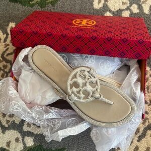 Brand new.  Ordered wrong size.  Sold out online now.